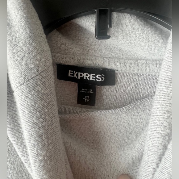 EXPRESS - turtleneck tank, size xs - Picture 2 of 4